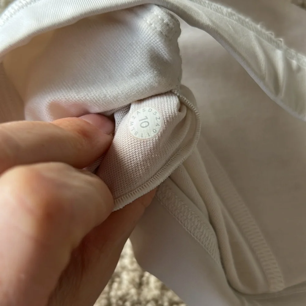 GUC lululemon white sports bra - Picture 4 of 5